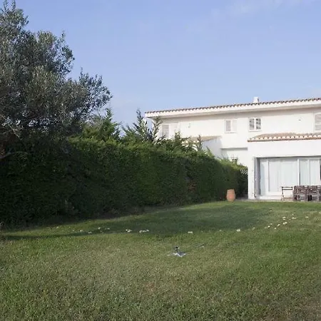 Casa Con Encanto Y Jardin Amplio En
