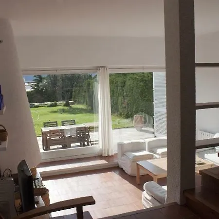 Holiday home Casa Con Encanto Y Jardin Amplio En *