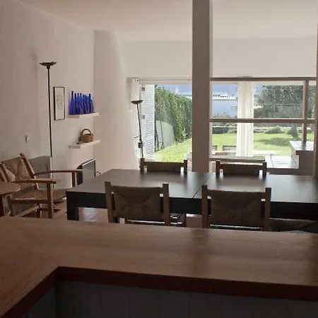 Holiday home Casa Con Encanto Y Jardin Amplio En Cadaques